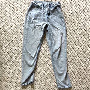 American Eagle Mom Jeans